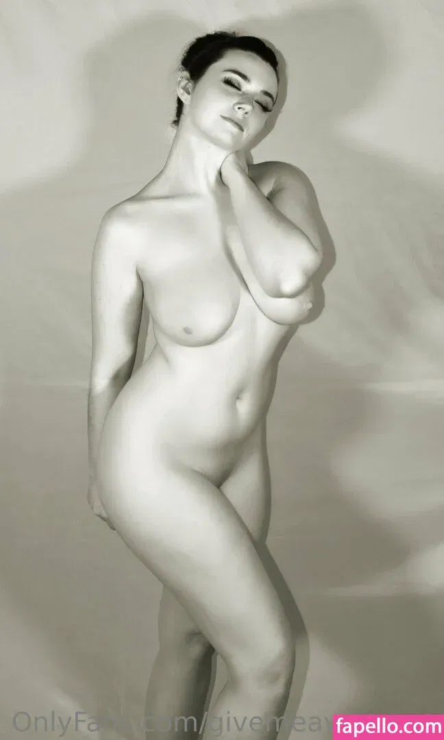 givemeavamoore Onlyfans Photo Gallery 