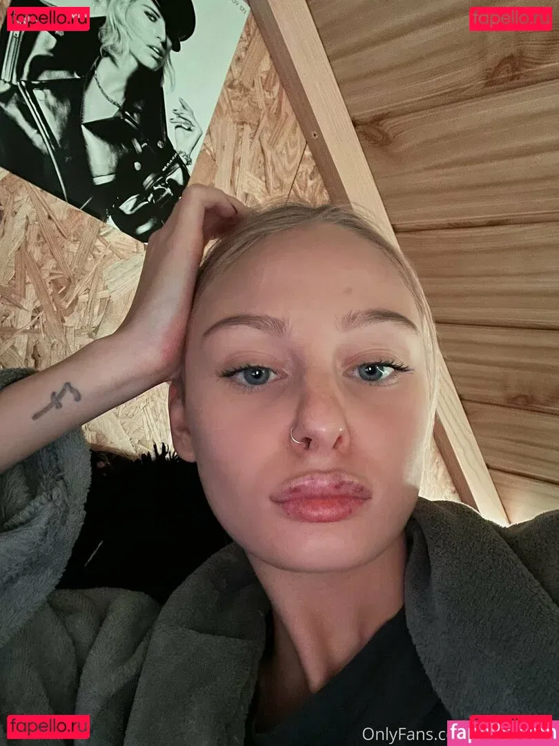 andela666 Onlyfans Photo Gallery 