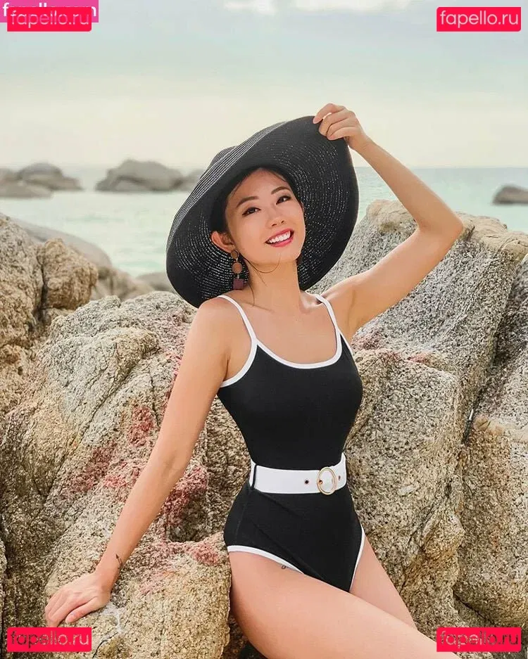 Emi Wong Onlyfans Photo Gallery 