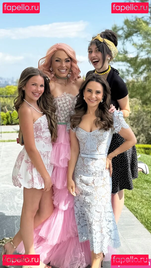 Rosanna Pansino Onlyfans Photo Gallery 