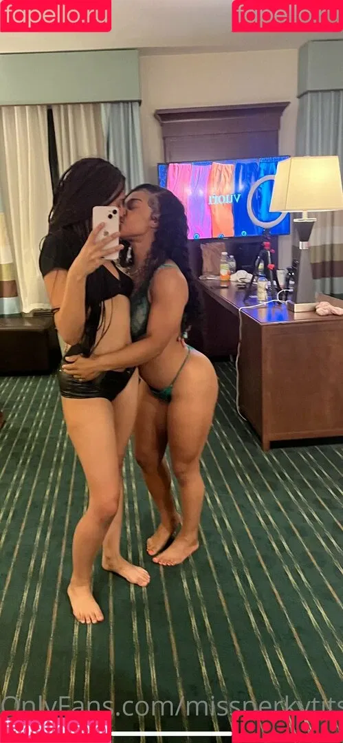 missperkytits Onlyfans Photo Gallery 