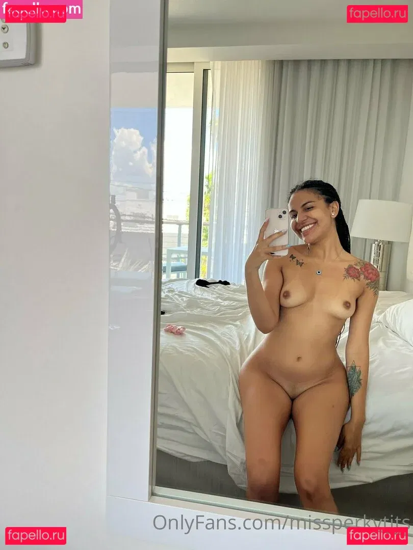 missperkytits Onlyfans Photo Gallery 