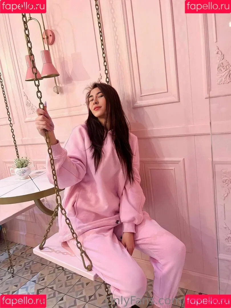 olga_kis Onlyfans Photo Gallery 