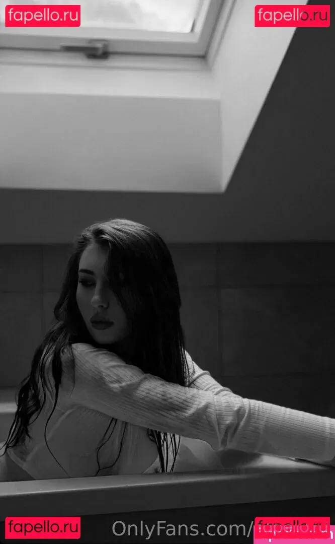 olga_kis Onlyfans Photo Gallery 