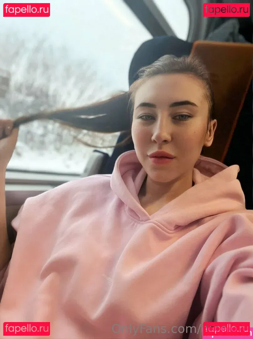 olga_kis Onlyfans Photo Gallery 