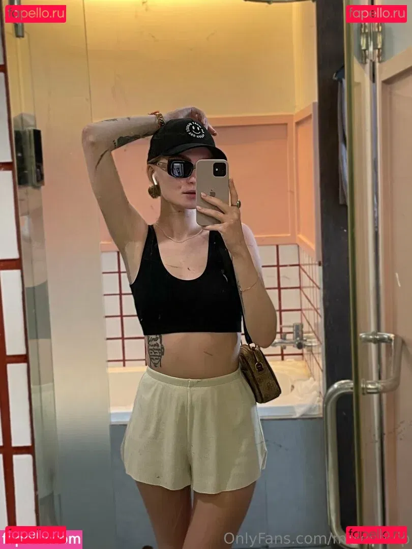 malenavip Onlyfans Photo Gallery 