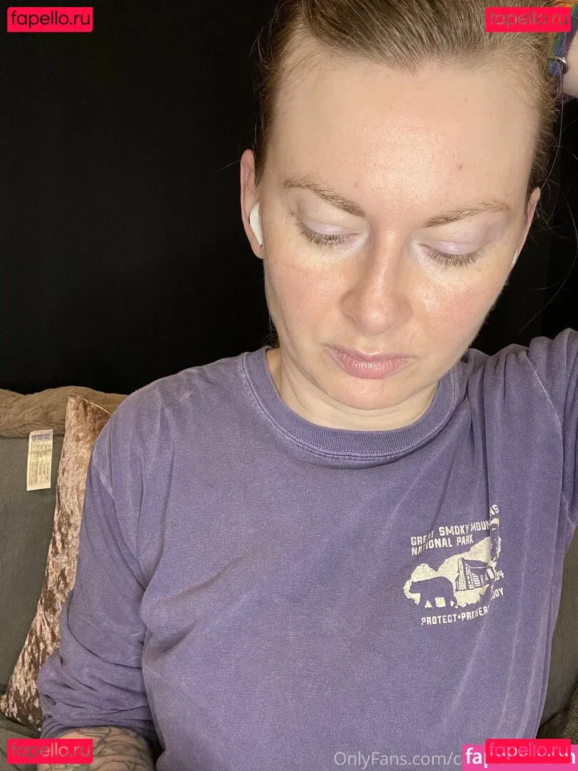 cathyreisenwitz Onlyfans Photo Gallery 