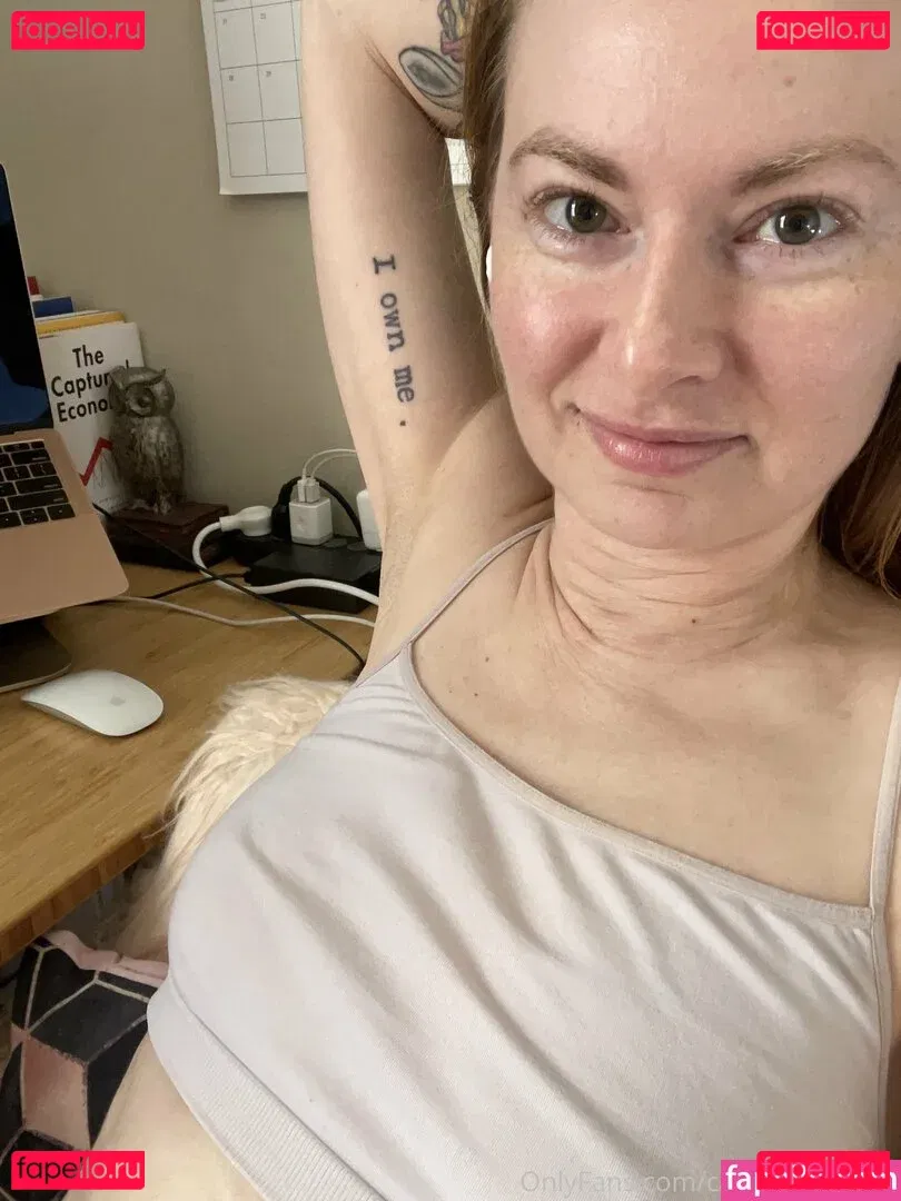 cathyreisenwitz Onlyfans Photo Gallery 