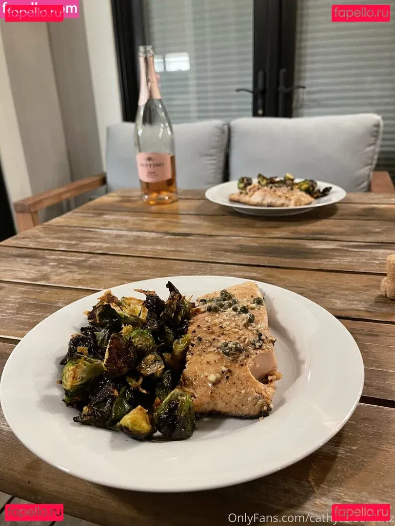 cathyreisenwitz Onlyfans Photo Gallery 