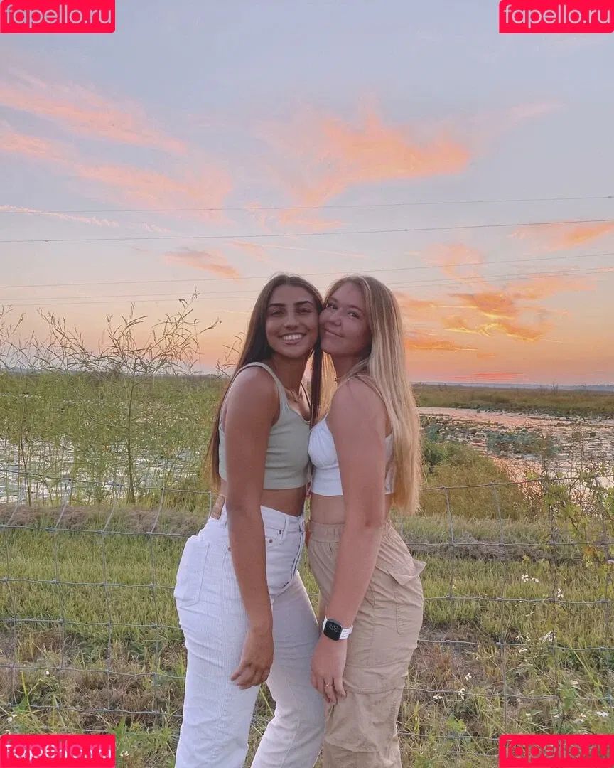 Anna DeLeon Onlyfans Photo Gallery 