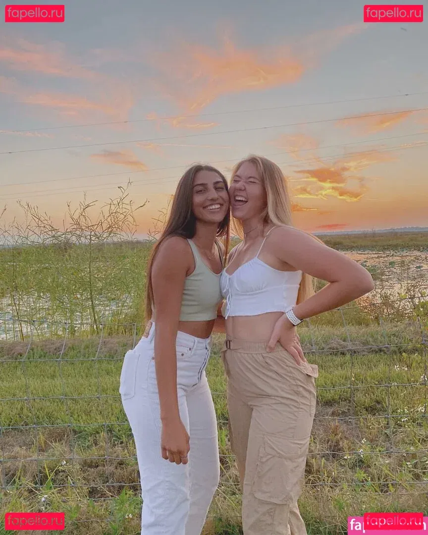 Anna DeLeon Onlyfans Photo Gallery 