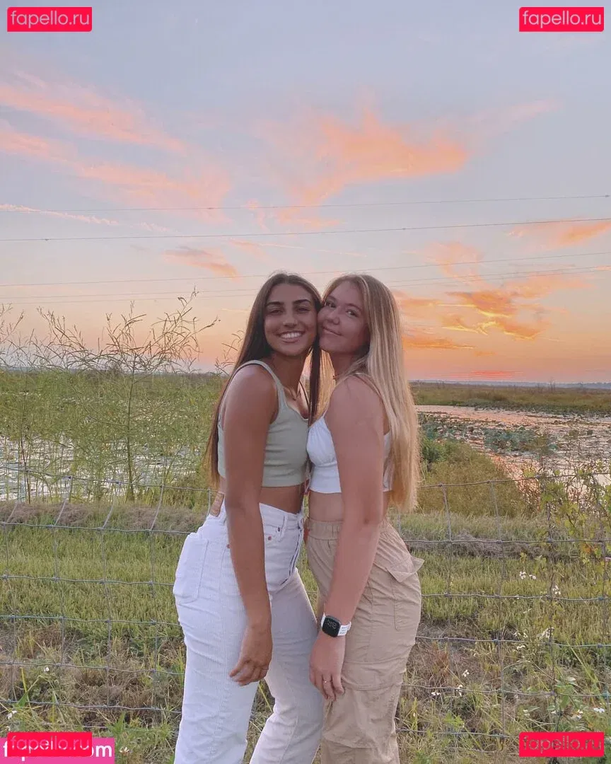 Anna DeLeon Onlyfans Photo Gallery 