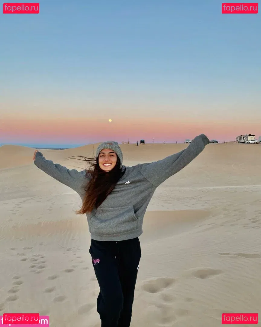 Anna DeLeon Onlyfans Photo Gallery 