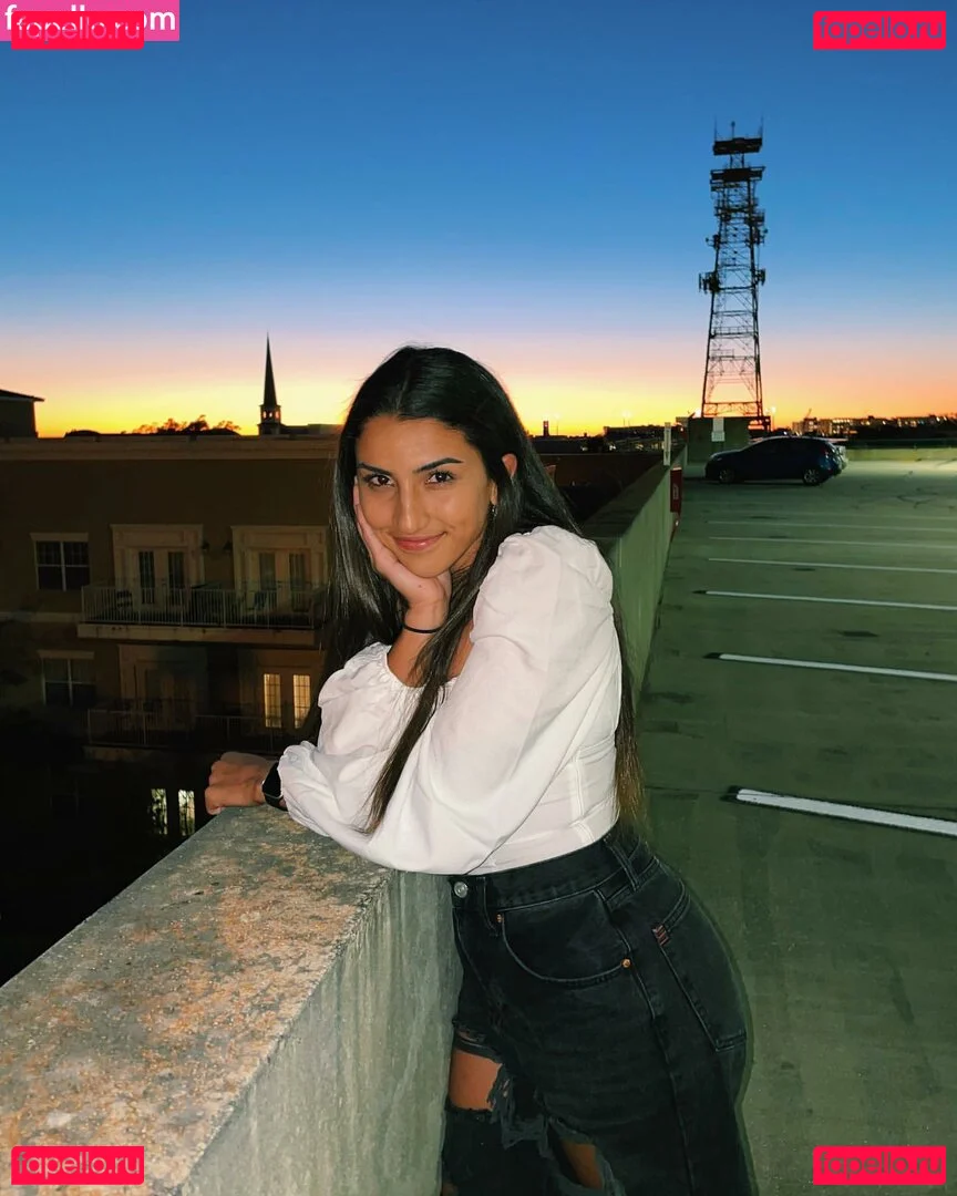 Anna DeLeon Onlyfans Photo Gallery 