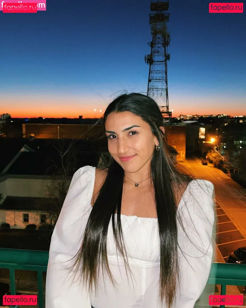 Anna DeLeon Onlyfans Photo Gallery 