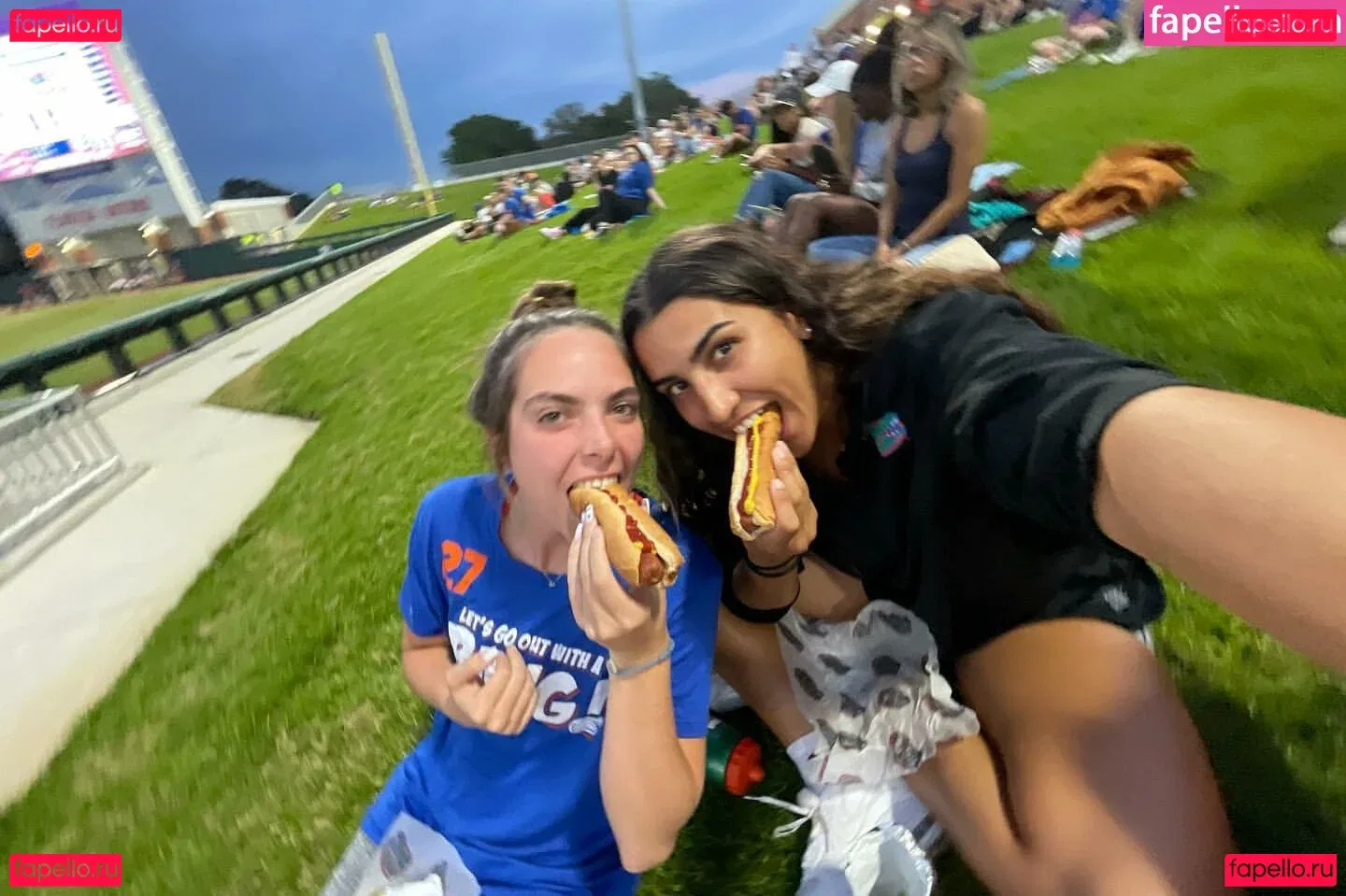 Anna DeLeon Onlyfans Photo Gallery 