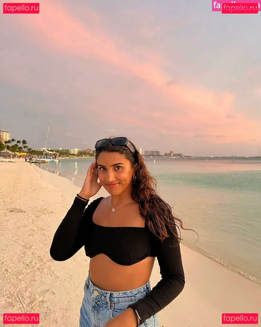 Anna DeLeon Onlyfans Photo Gallery 