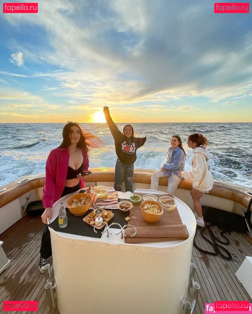 Anna DeLeon Onlyfans Photo Gallery 