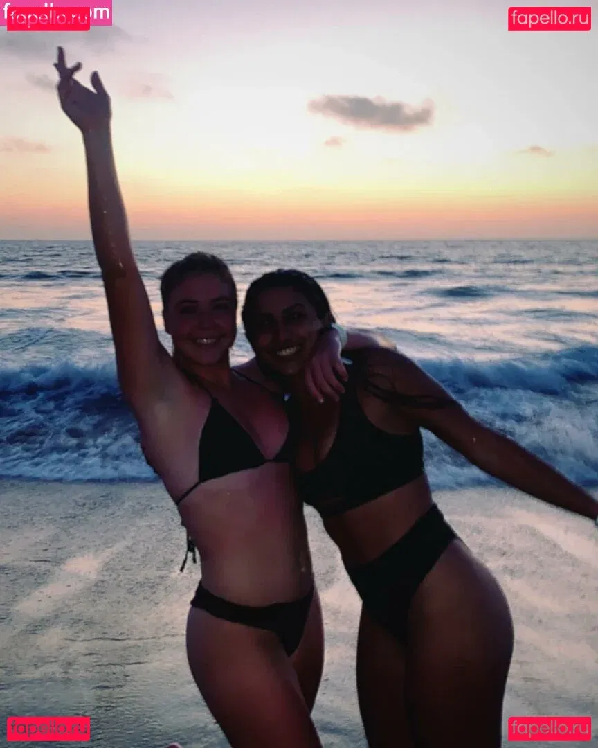 Anna DeLeon Onlyfans Photo Gallery 