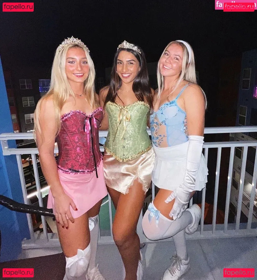 Anna DeLeon Onlyfans Photo Gallery 