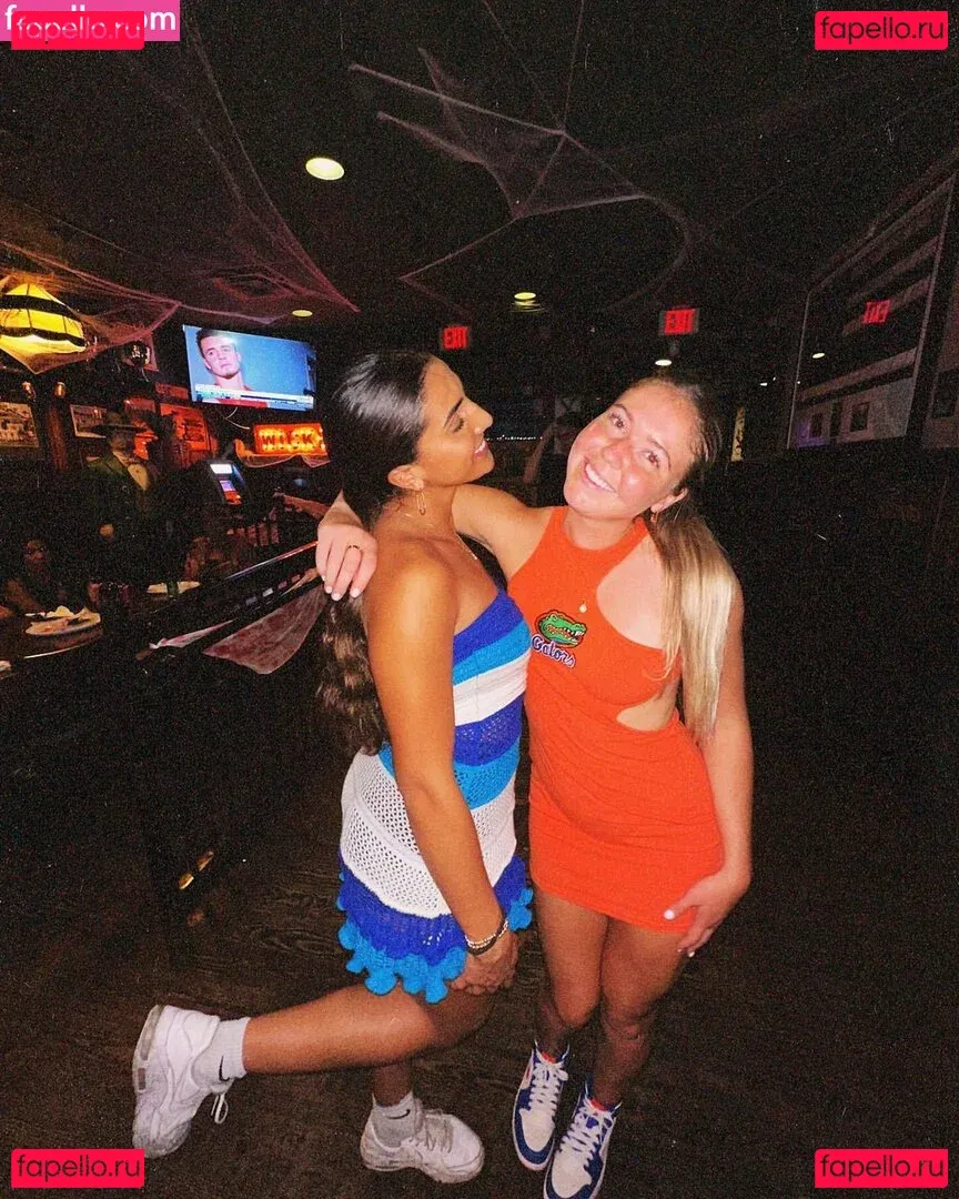 Anna DeLeon Onlyfans Photo Gallery 