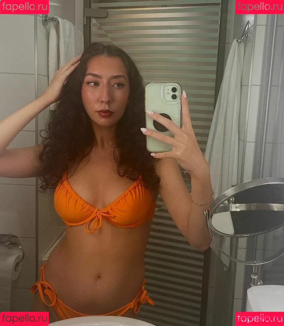 Tia Wilkins Onlyfans Photo Gallery 
