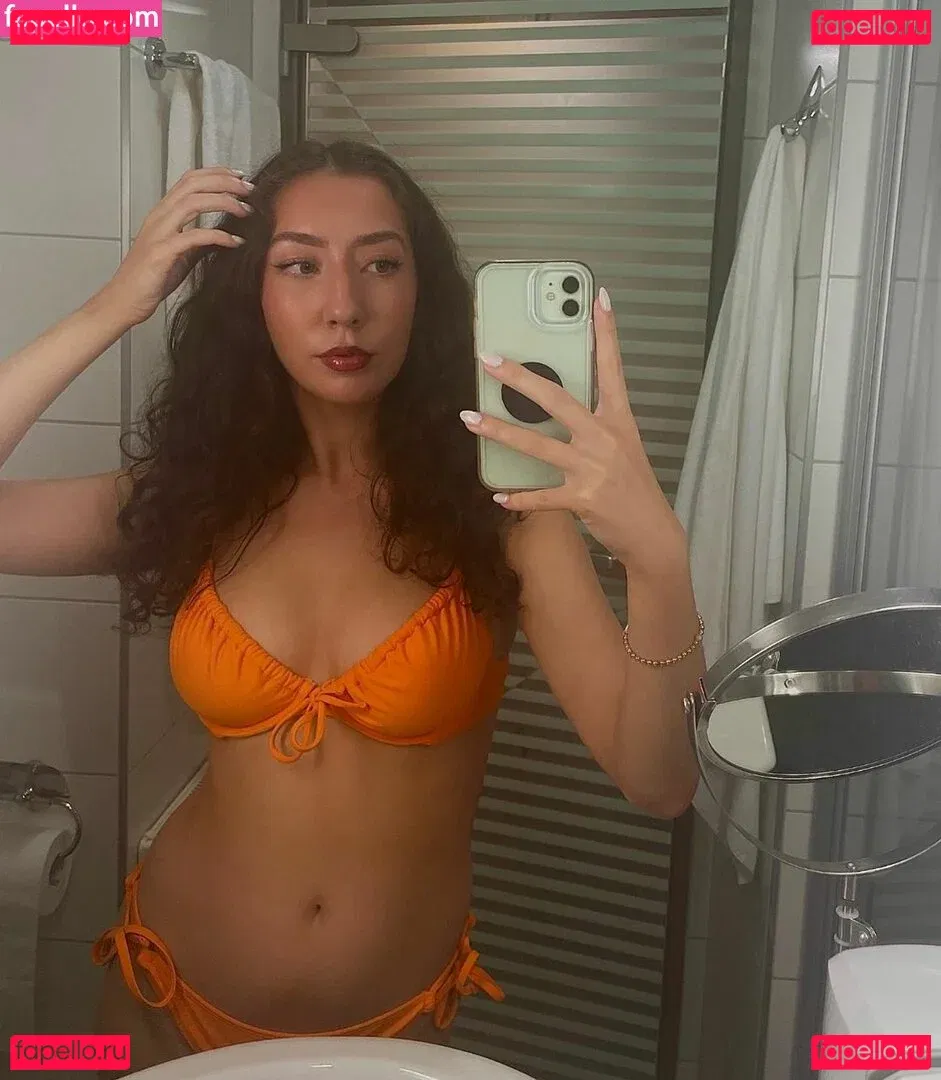 Tia Wilkins Onlyfans Photo Gallery 