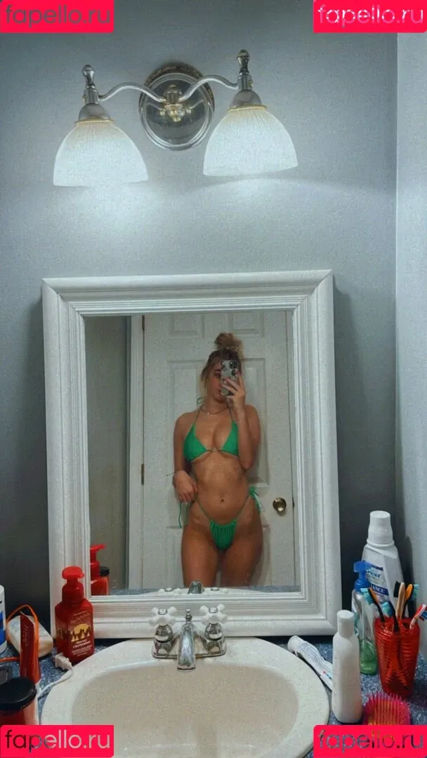HayMartinn Onlyfans Photo Gallery 
