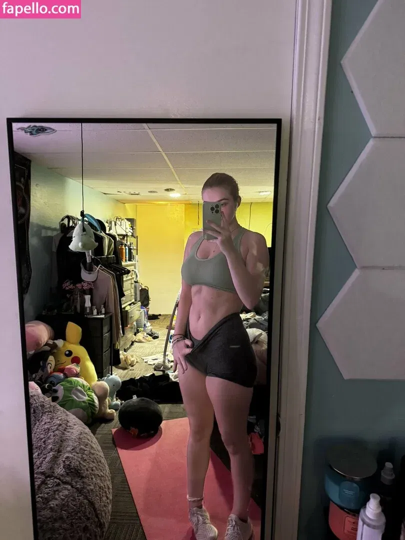 HayMartinn Onlyfans Photo Gallery 