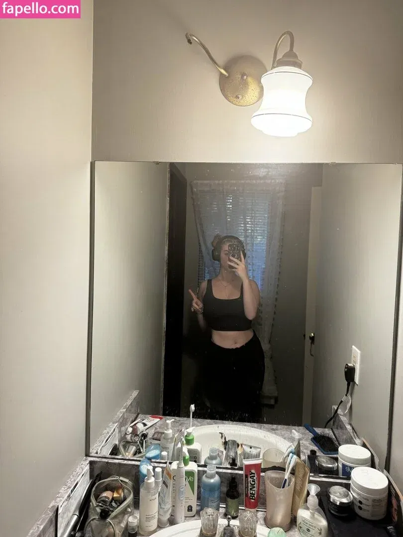 HayMartinn Onlyfans Photo Gallery 