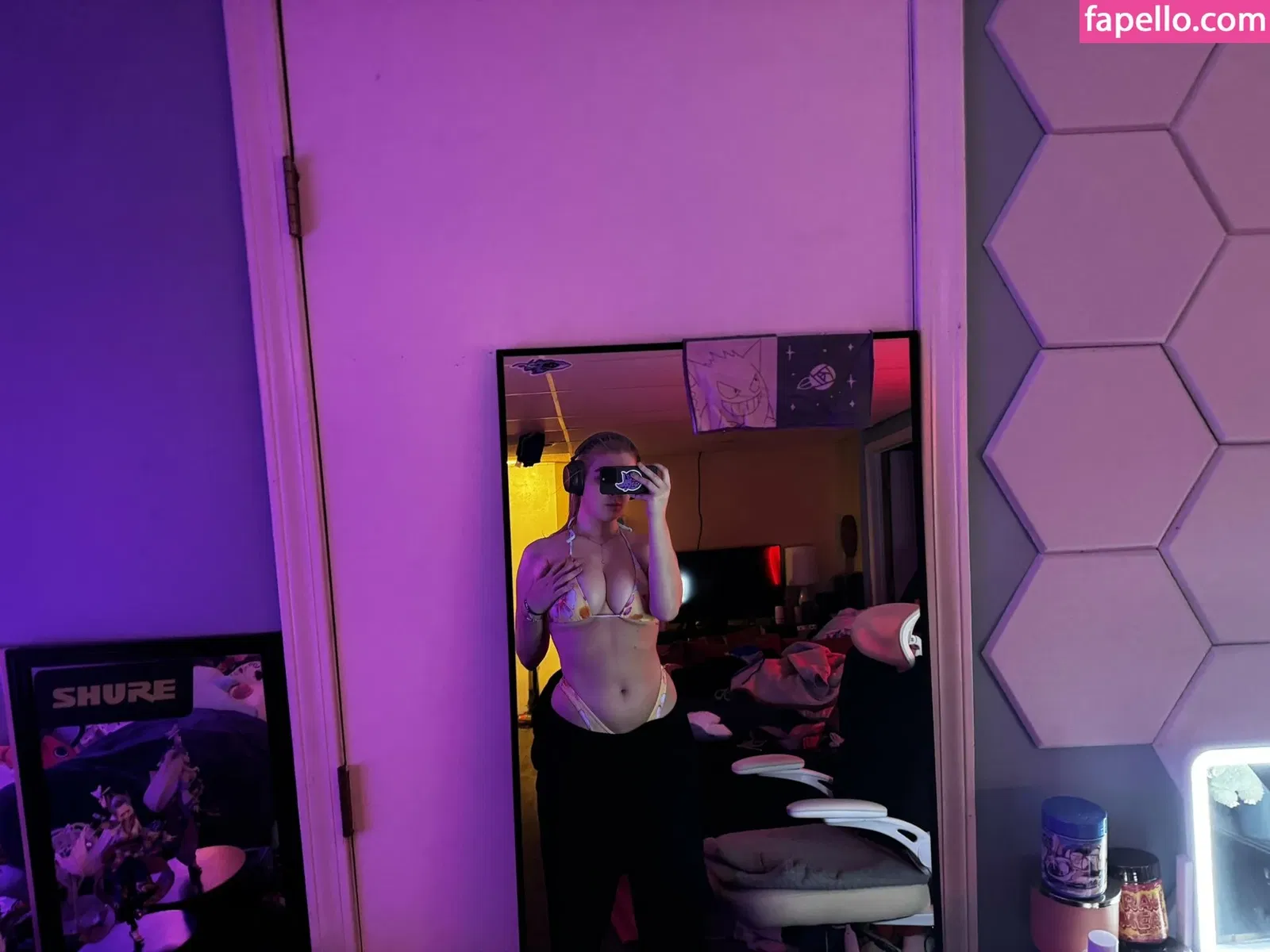 HayMartinn Onlyfans Photo Gallery 