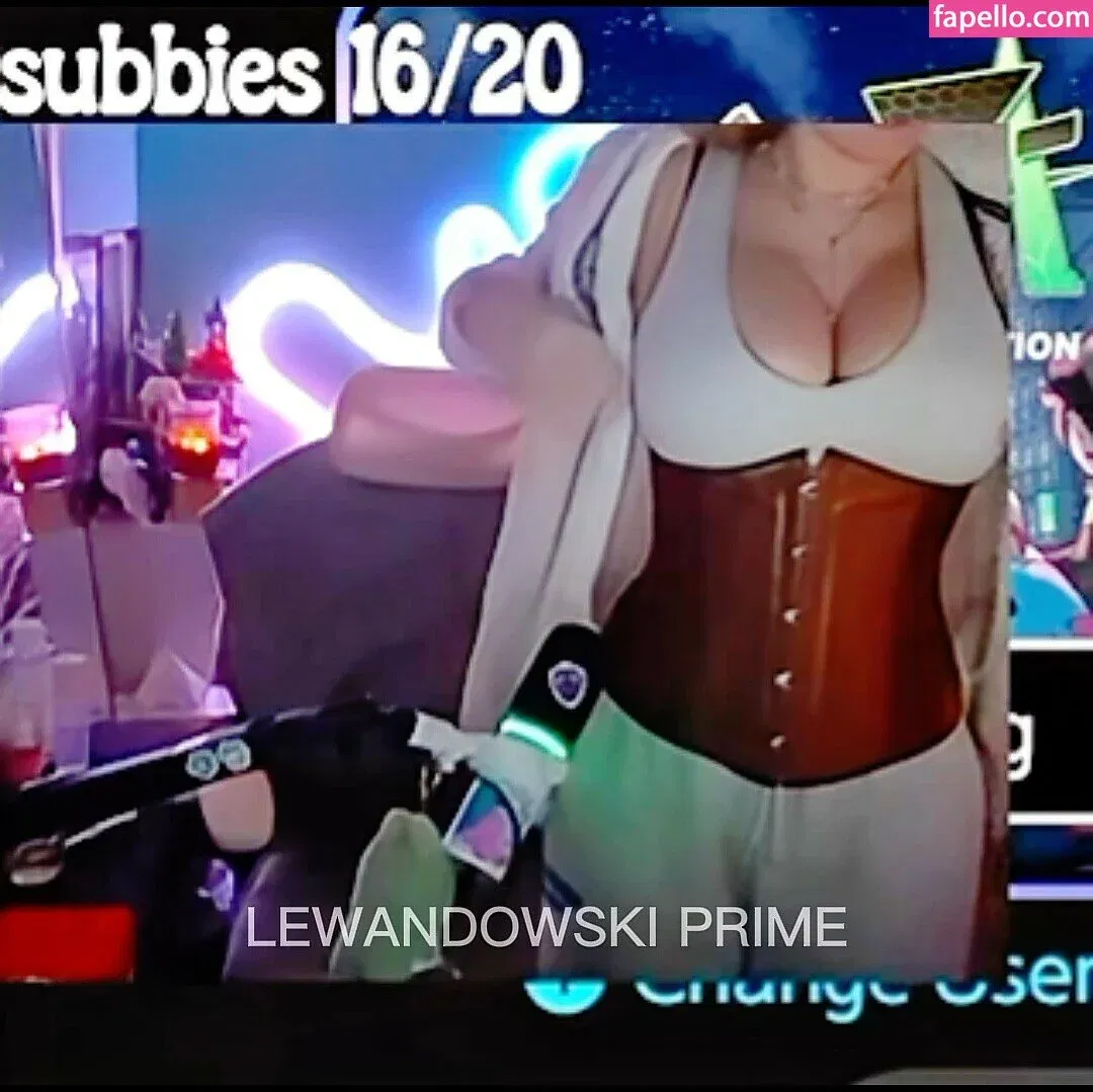 HayMartinn Onlyfans Photo Gallery 