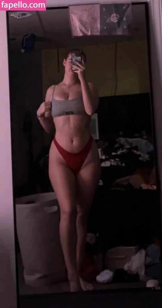 HayMartinn Onlyfans Photo Gallery 