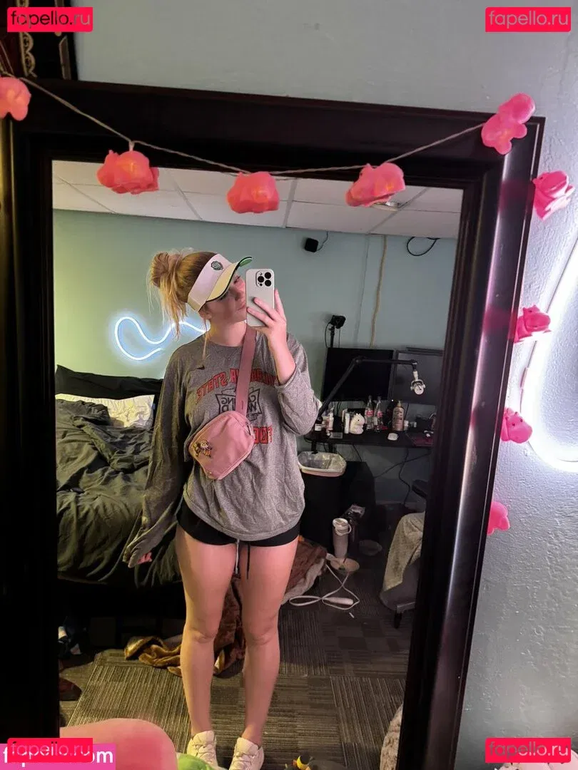 HayMartinn Onlyfans Photo Gallery 