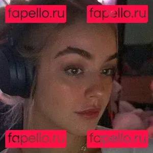 HayMartinn Onlyfans Photo Gallery 