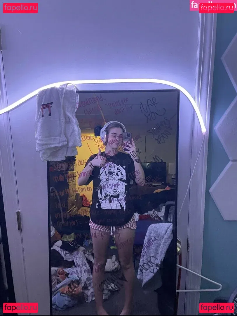 HayMartinn Onlyfans Photo Gallery 