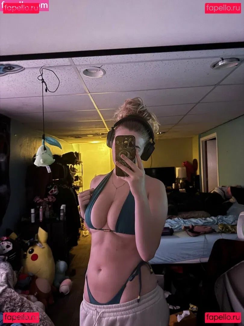 HayMartinn Onlyfans Photo Gallery 