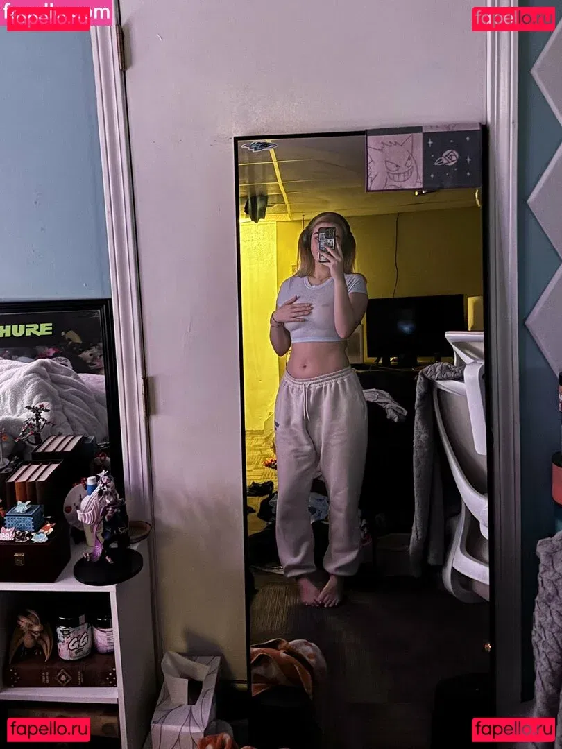 HayMartinn Onlyfans Photo Gallery 