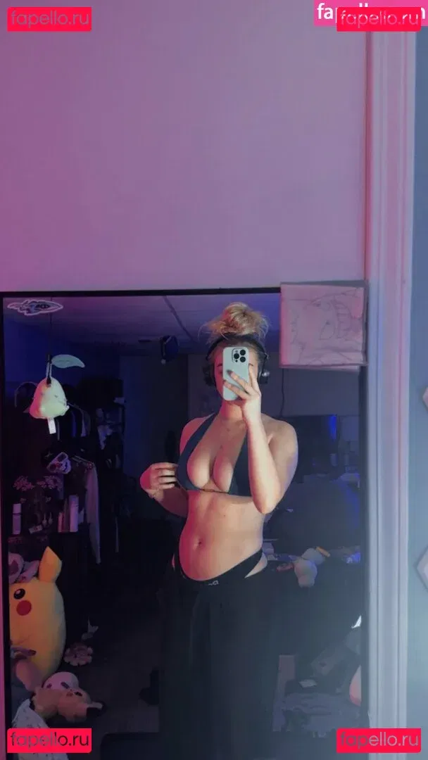 HayMartinn Onlyfans Photo Gallery 