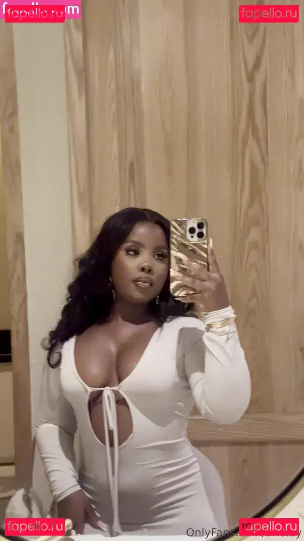 Anelay Onlyfans Photo Gallery 