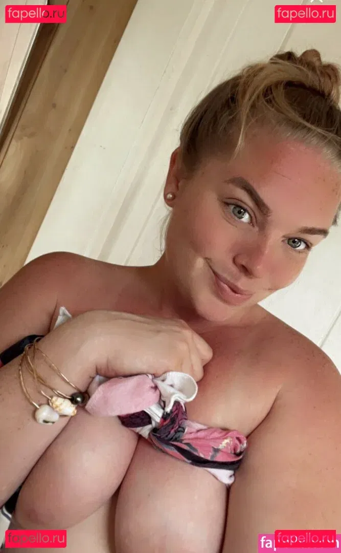 Cecily Barmore Onlyfans Photo Gallery 