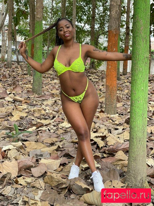 Yuni Nicolee Nude Onlyfans Photo 24