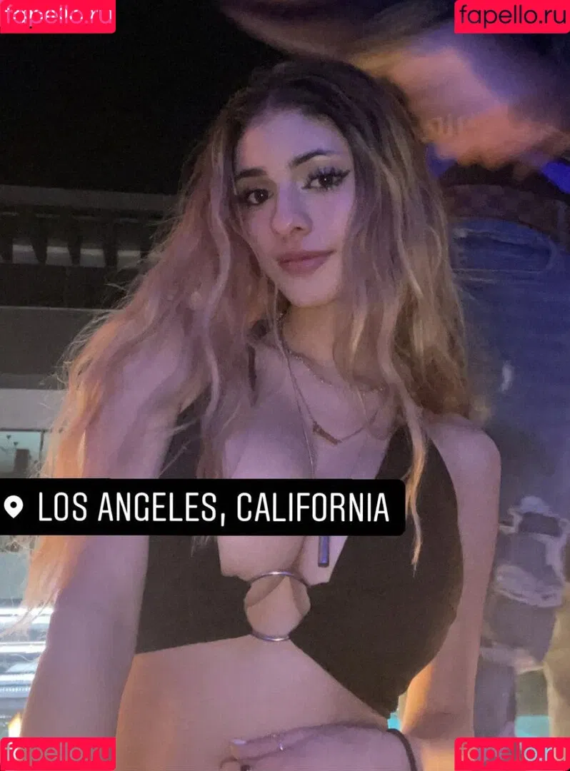 Chloe Simon Onlyfans Photo Gallery 