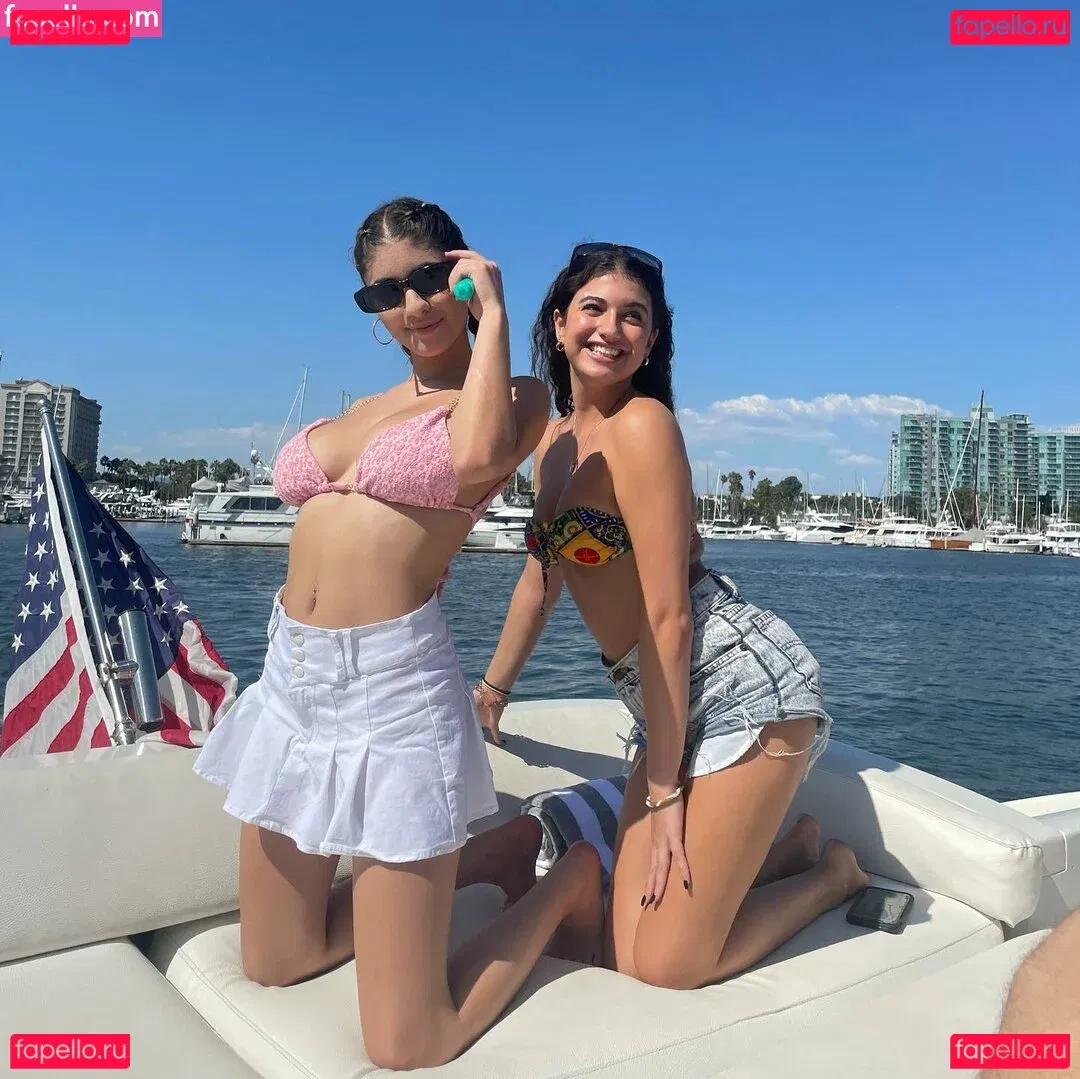 Chloe Simon Onlyfans Photo Gallery 