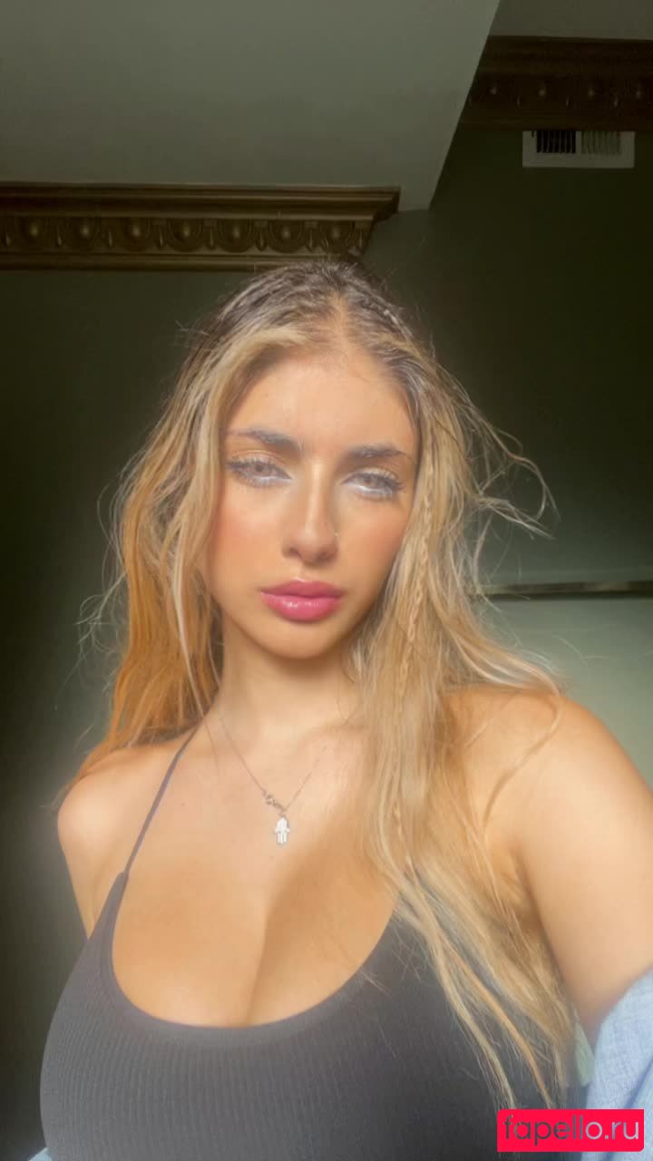 Chloe Simon Nude Onlyfans Photo 31