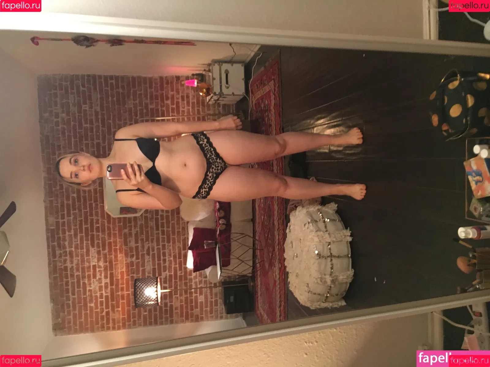 Chloe Fineman Onlyfans Photo Gallery 