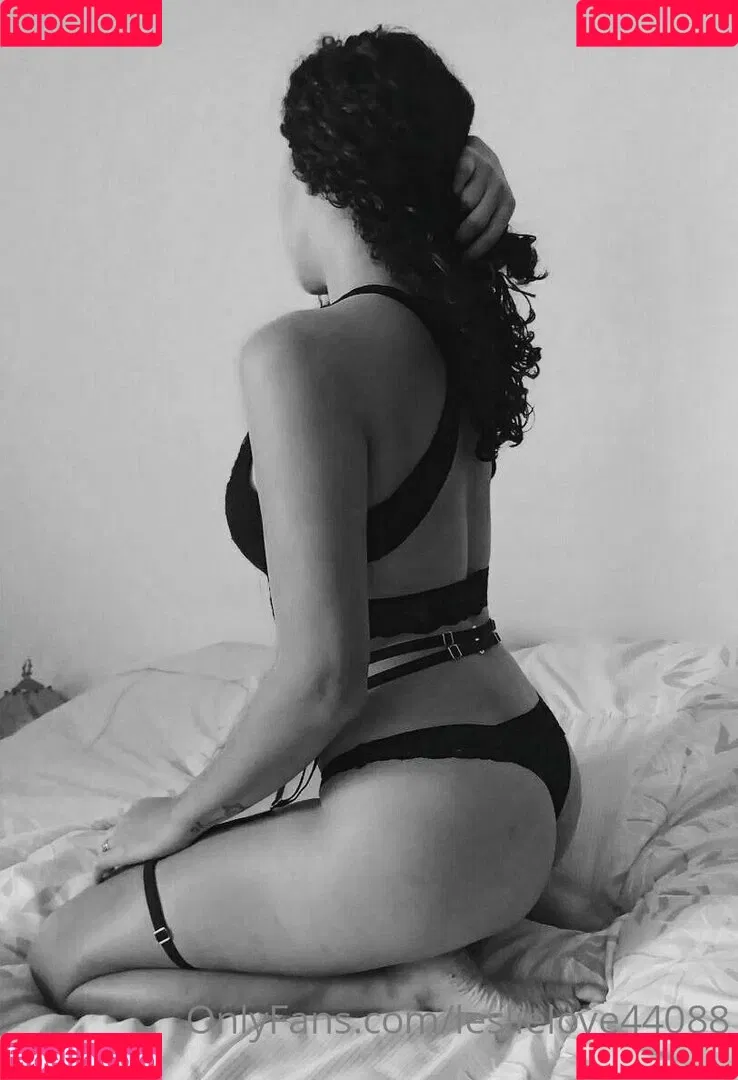 leslielove44088 Onlyfans Photo Gallery 