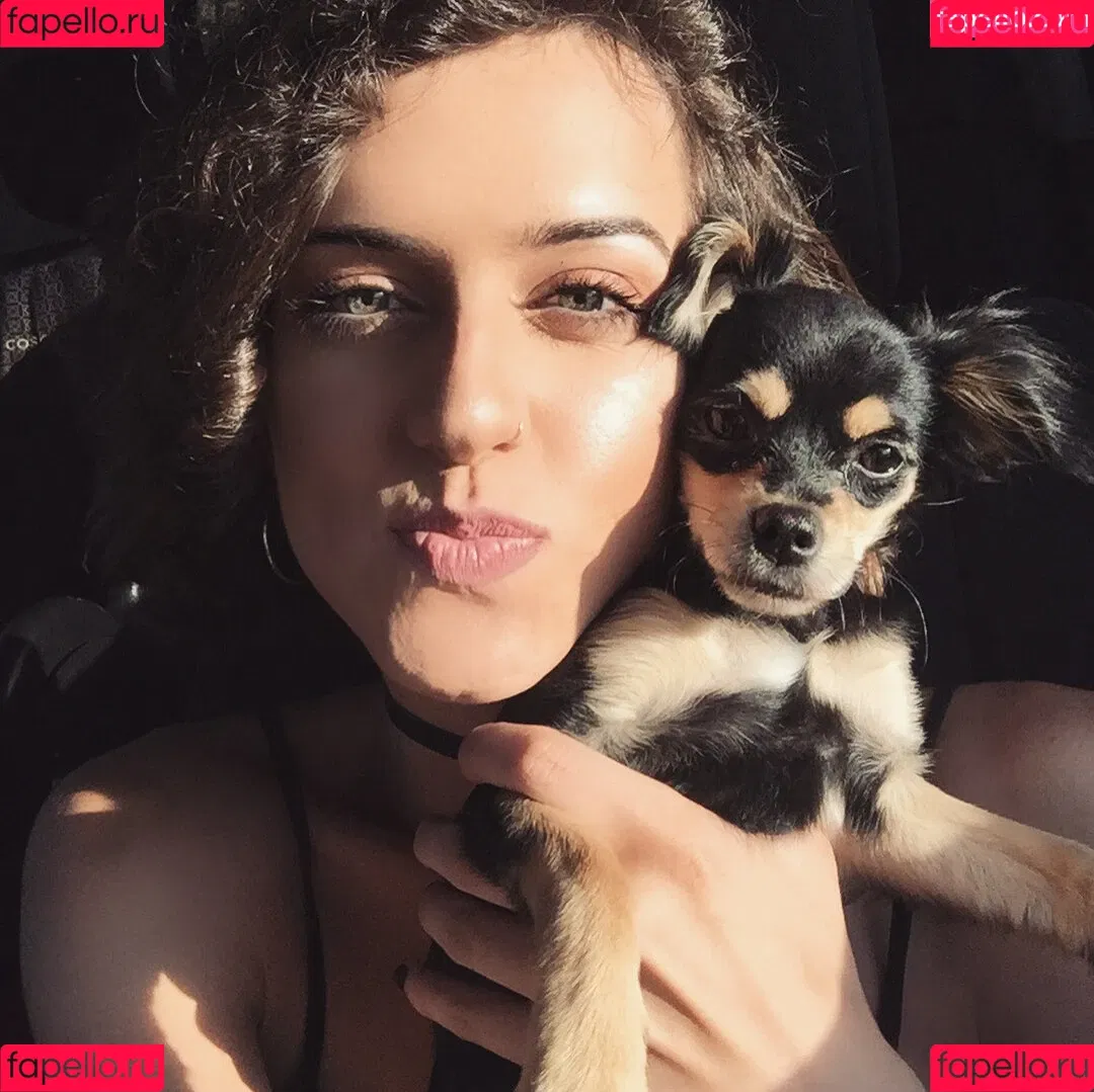 SophieSommers Onlyfans Photo Gallery 