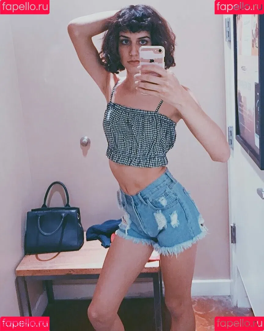 SophieSommers Onlyfans Photo Gallery 