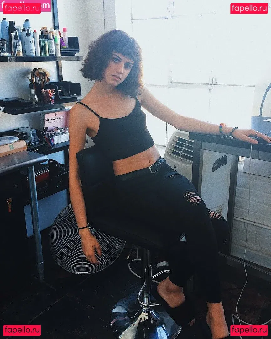 SophieSommers Onlyfans Photo Gallery 